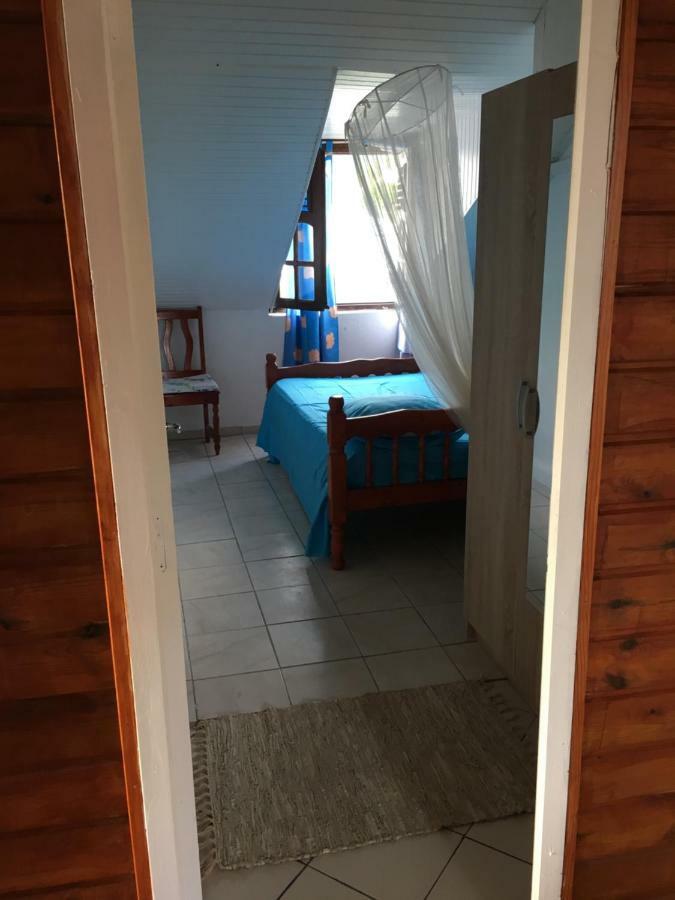 Chez Ninette Pres Des Sources Chaudes Villa Bouillante Dış mekan fotoğraf